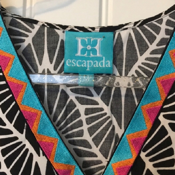 On trend cover up - Picture 2 of 3